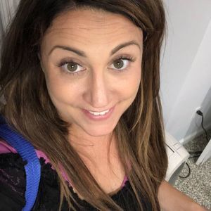 Meet your Posher, Dina